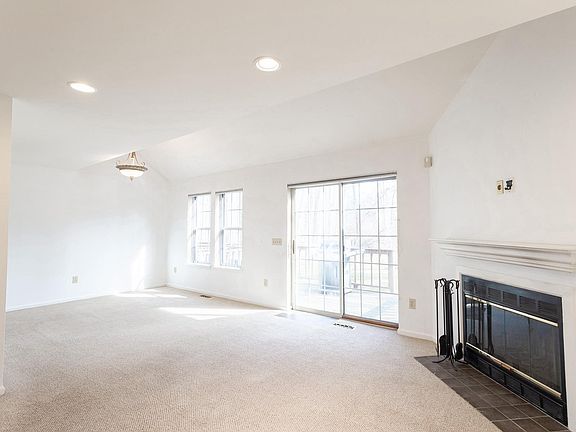 4th image of 108 Quail Ct