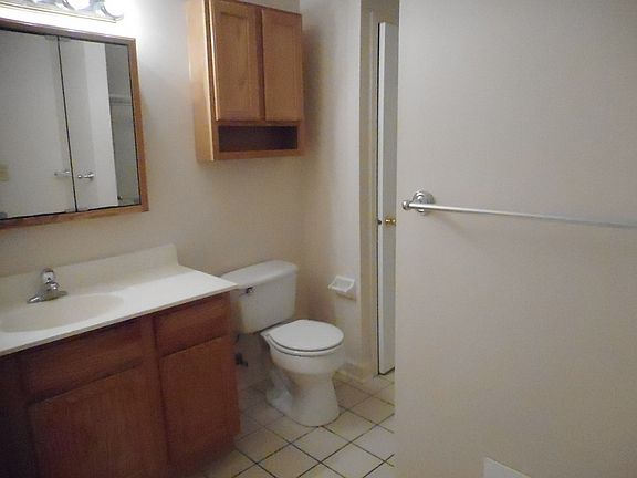 4th image of 150-161 W Maynard Ave #1C