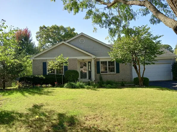 3607 Burr Oak Ln, Island Lake, IL 60042