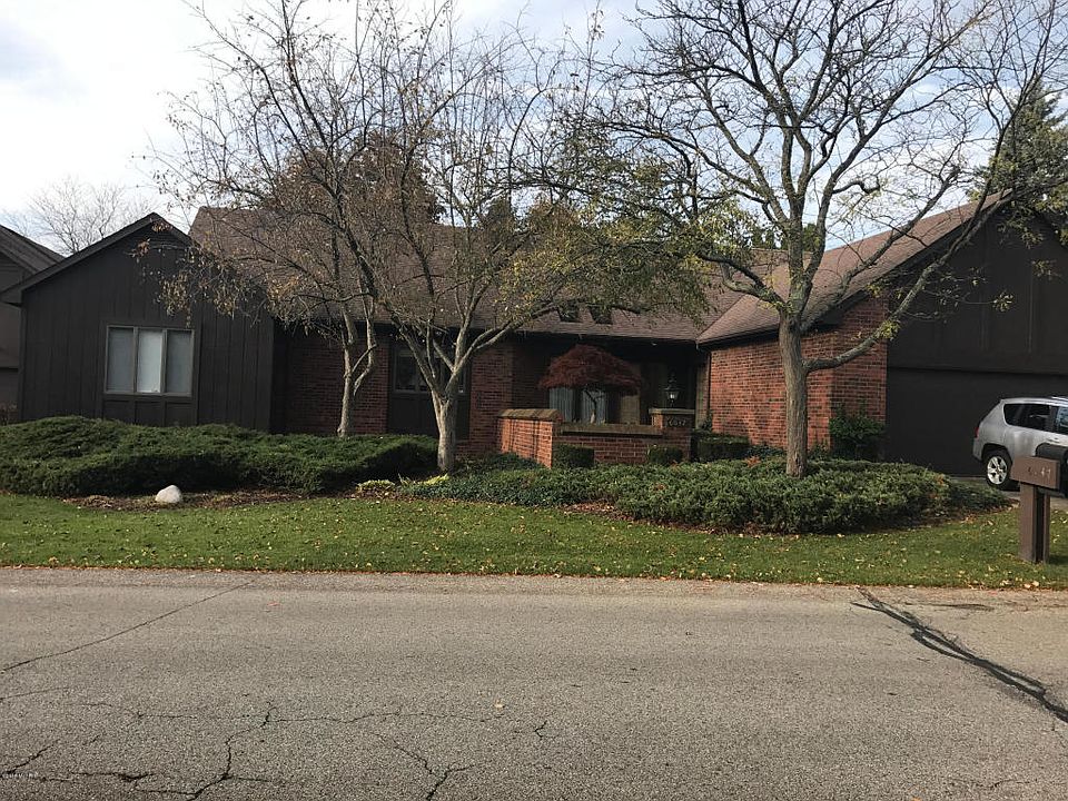 1st image of 6047 Gatehouse Dr N #56