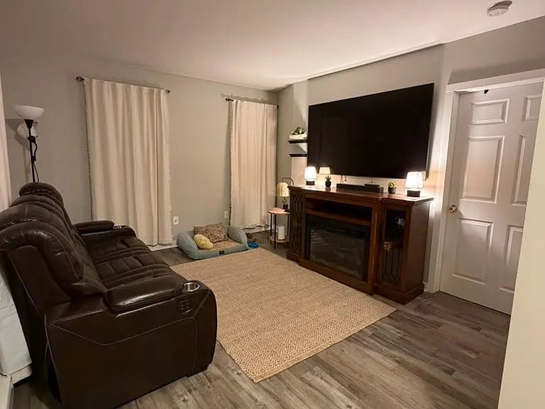 161 Caroline St #2 — Photo 4