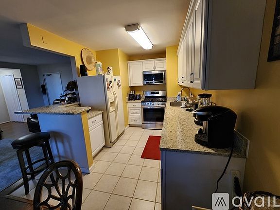 5th image of 4 S Van Dorn St APT 202