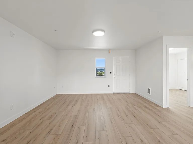 421 S McKinnon Rd — Photo 22