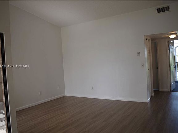 3rd image of 1500 Jefferson Dr APT D