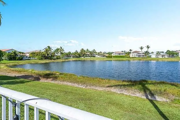 11836 Osprey Point Cir — Photo 32