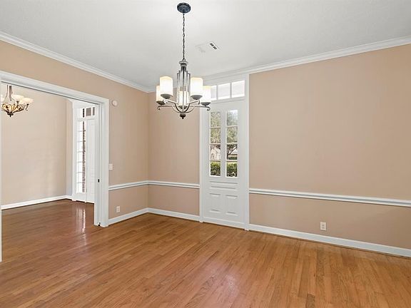 4th image of 3919 Brynmawr Dr