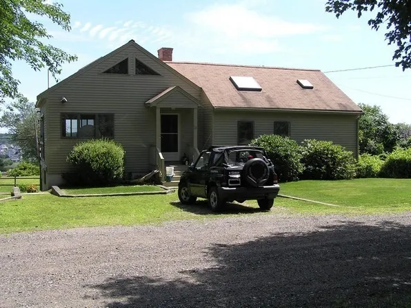 21 Appomattox Rd, Ipswich, MA 01938