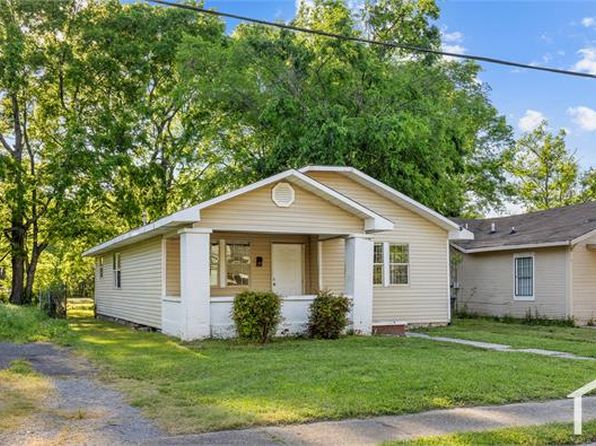 304 68th Pl N