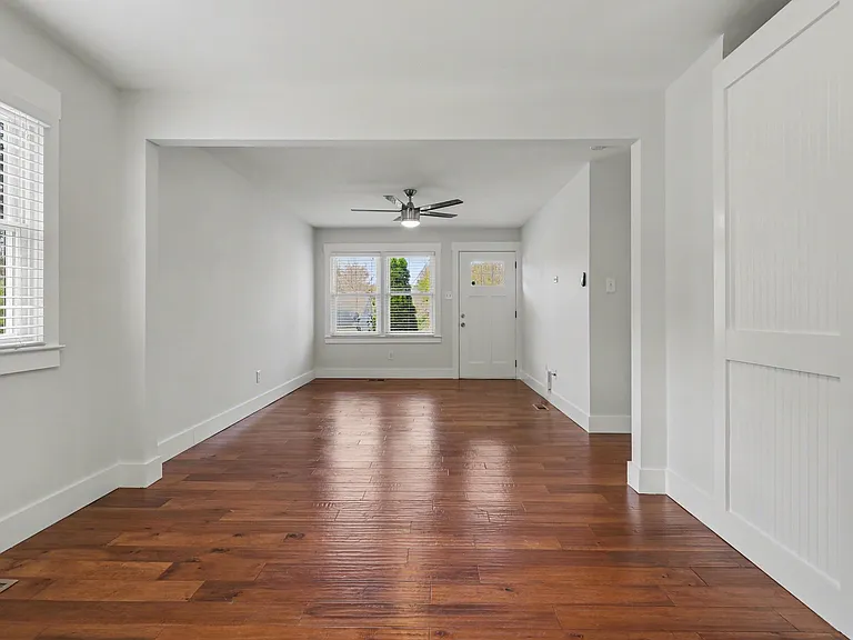 727 S State St — Photo 19