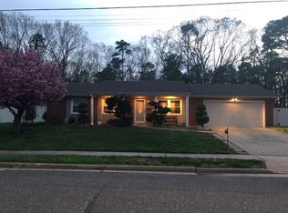 24 Evergreen Ter, Monroe Township, NJ 08831