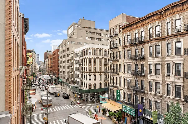 Rented by The Agency | media 19