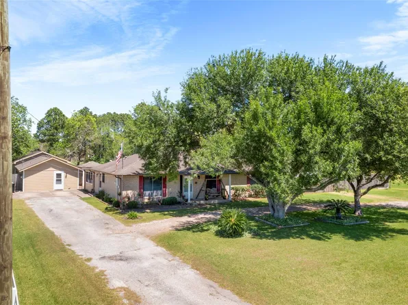 5521 Lanis St, Dickinson, TX 77539