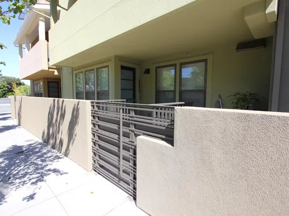883 Federation Way, Palo Alto, CA 94303