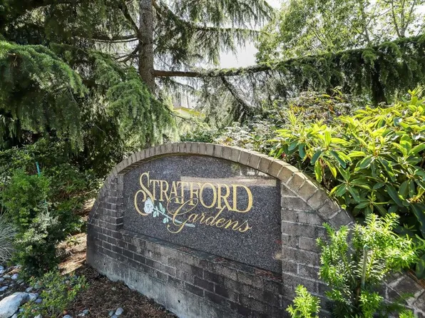 1929 154th St #308, Surrey, BC V4A 4S2