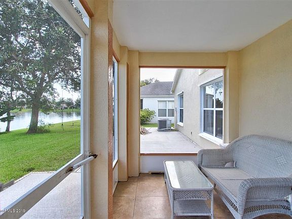 3rd image of 510 Wickham Lakes Dr