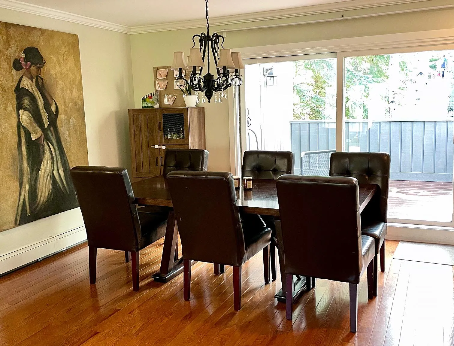 3 bed, 2.5 bath, 1850 sqft, $7,000 — Photo 2