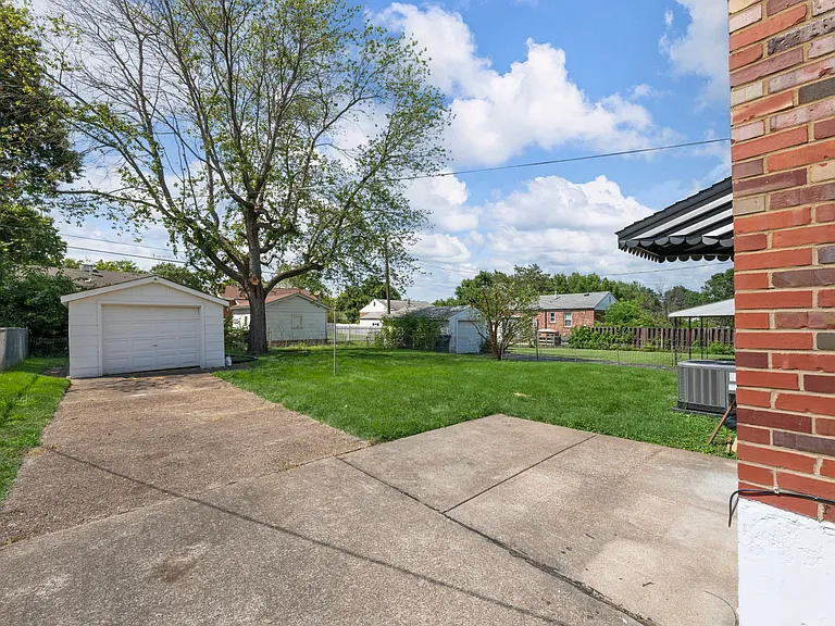 7821 Morgan Ford Rd — Photo 19