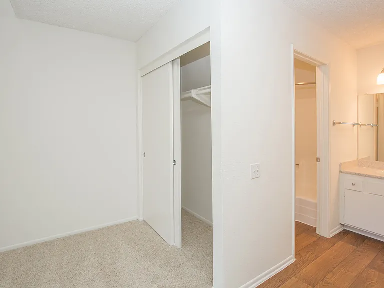McComber Creek Apartments — Photo 20