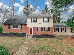 5116 Ravenwood Rd, Mechanicsburg, PA 17055