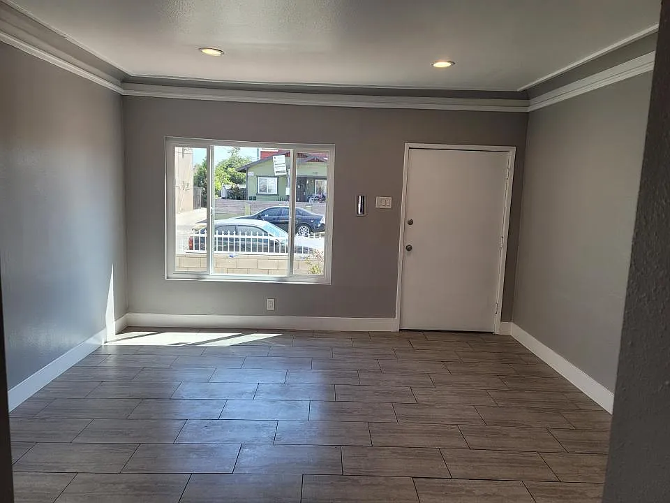4 bed, 2.0 bath, $3,685 — Photo 3
