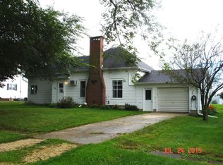 105 S High St, Greeley, IA 52050