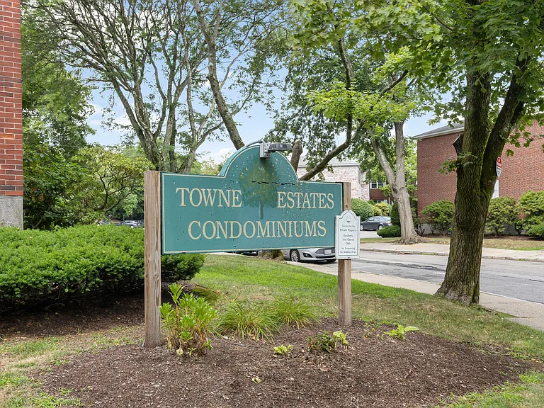 124 Lake Shore Rd #2A — Photo 14