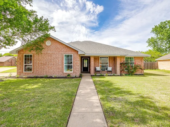 605 Rhonda St, Italy, TX 76651