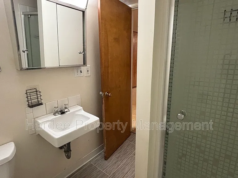 2714 W Kathryn St — Photo 16