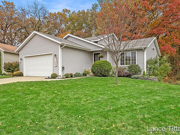2nd image of 1389 Kimberly Dr SE