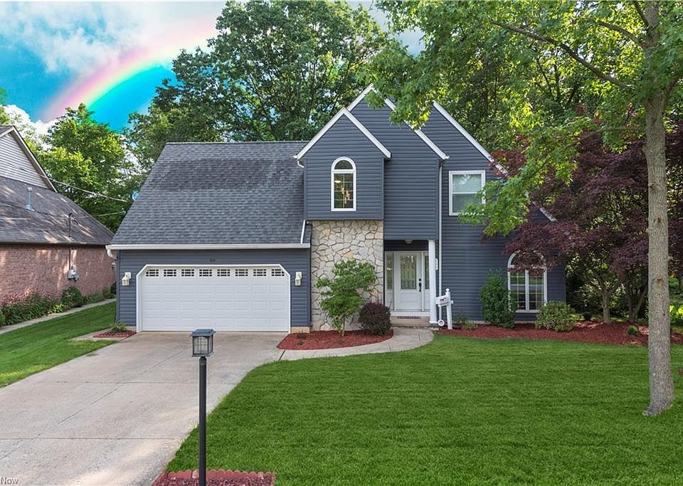 1st image of 392 Windward Dr