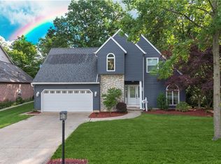 392 Windward Dr, Elyria, OH