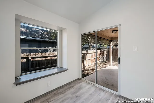 9014 Gill Brg — Photo 21