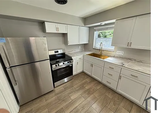 1391 W Galbraith Rd #A-3 — Photo 4