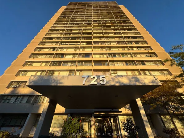 725 Don Mills Rd #2405, Toronto, ON M3C 1S8