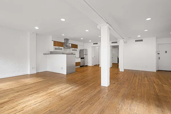 Rented by Compass | media 23