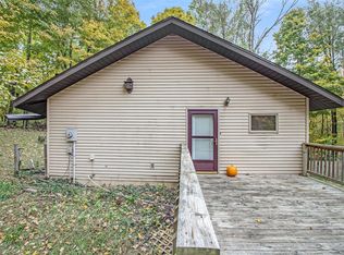 2939 Chamberlain Rd, Buchanan, MI 49107