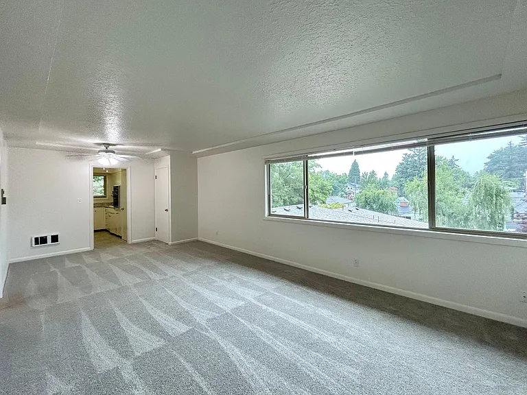 3753 SE Brooklyn St #&-3737 — Photo 7