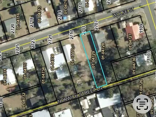 2711 Wolfe St, Brunswick, GA 31520