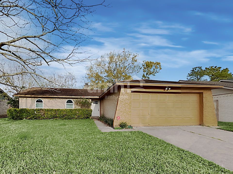 1st image of 4310 Saffron Ln