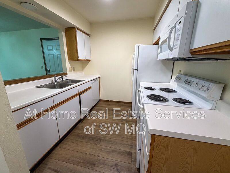 1st image of 2029 S National Ave APT 17