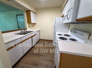 2029 S National Ave APT 17, Springfield, MO 65804
