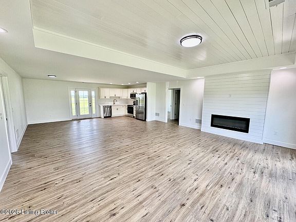 5th image of 76 Mattingly Ln