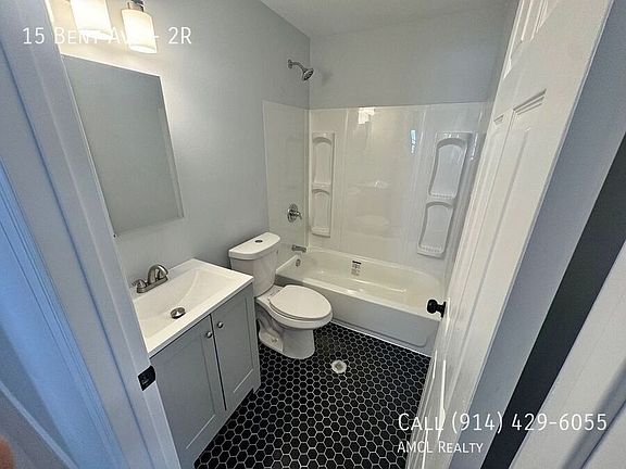 4th image of 15 Bent Ave APT 2R