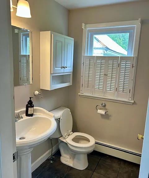76 Florida Ave — Photo 7