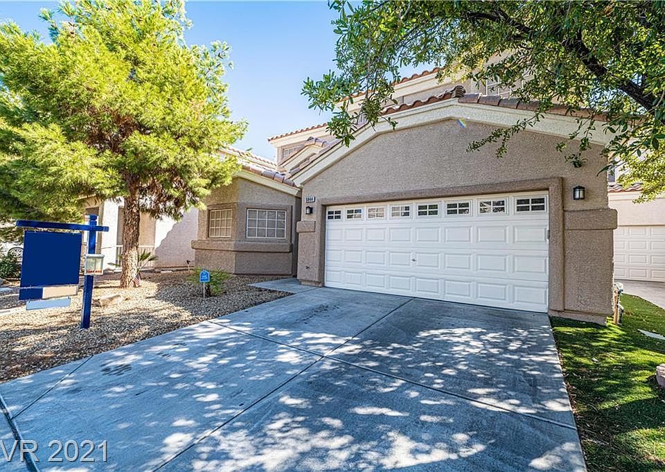 2 story house with quiet neighborhood and low yard maintenance