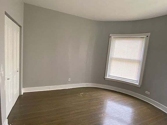 5th image of 6014-16 S Calumet Ave #6014-3N