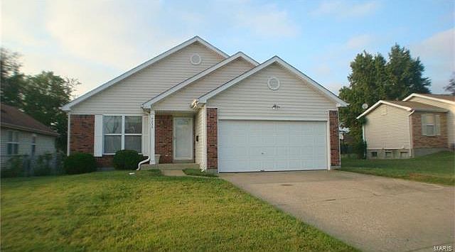 1st image of 9239 Cozens Ave