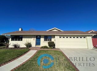 3076 Governor Dr, San Diego, CA 92122