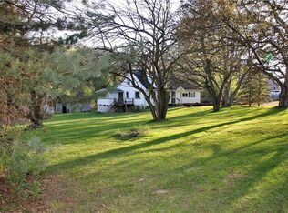 1 Oxbow Rd, Fairport, NY 14450