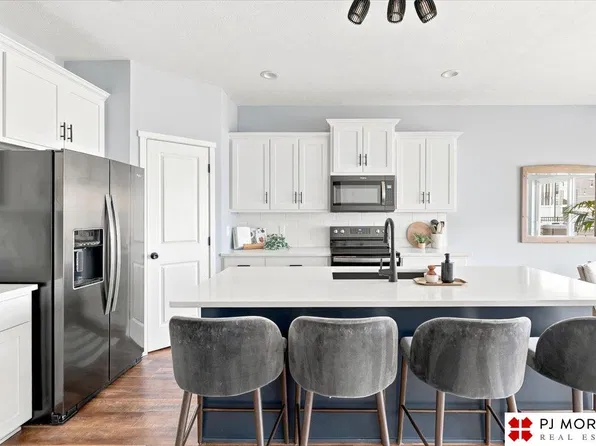 23815 Harvest Heights Cir, Waterloo, NE 68069